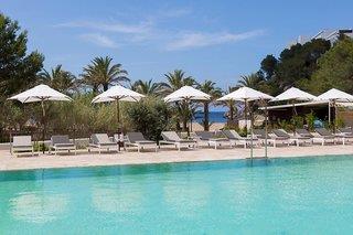 günstige Angebote für The Club Cala San Miguel Hotel Ibiza, Curio Collection by Hilton