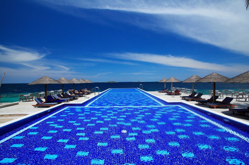 Urlaub im Centara Grand Island Resort & Spa Maldives - hier günstig online buchen