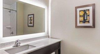 günstige Angebote für La Quinta Inn & Suites by Wyndham Kansas City Beacon Hill