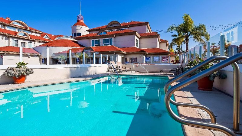 Urlaub im Best Western Plus Suites Coronado Island - hier günstig online buchen
