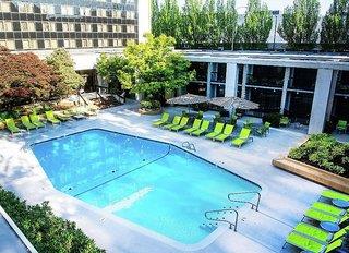 Urlaub im DoubleTree by Hilton Hotel Portland - hier günstig online buchen