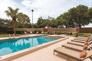günstige Angebote für Embassy Suites by Hilton Orlando International Drive ICON Park